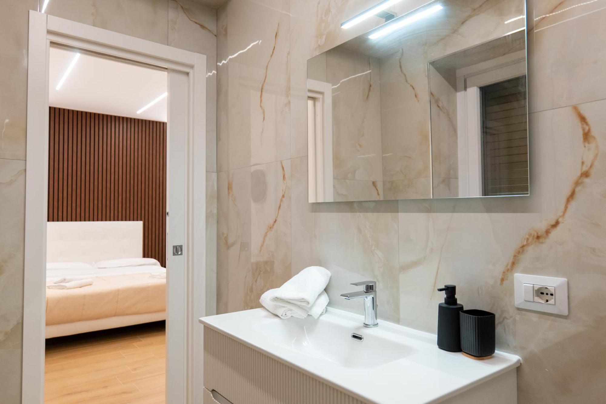 Relais San Demetrio - Modern & Central Rooms Salerno Exterior photo