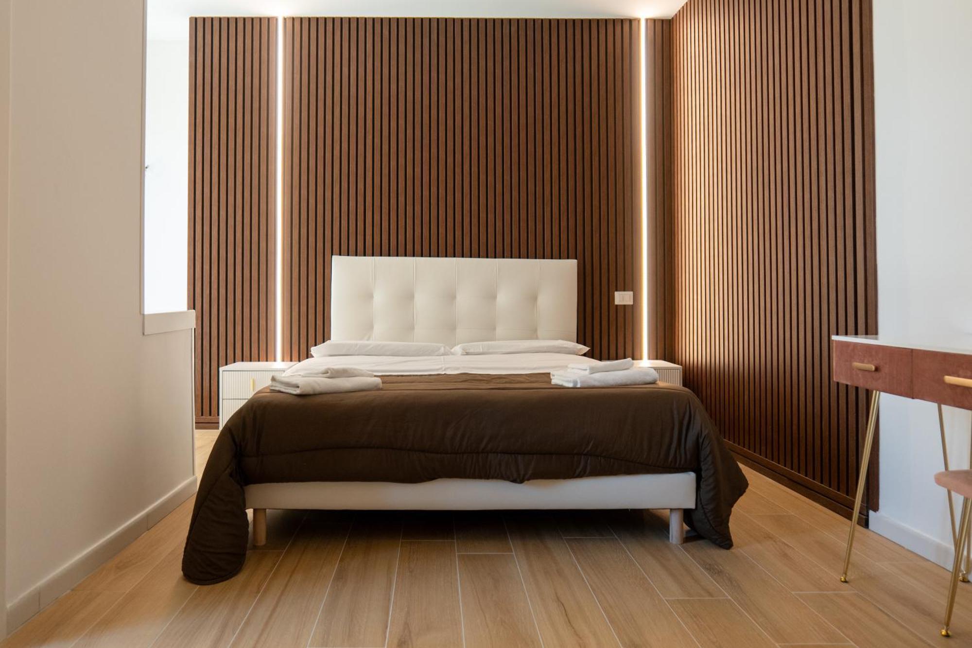 Relais San Demetrio - Modern & Central Rooms Salerno Exterior photo